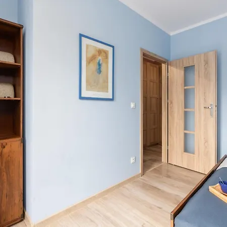 Lejlighed Modern With Balcony & Free Garage By Renters