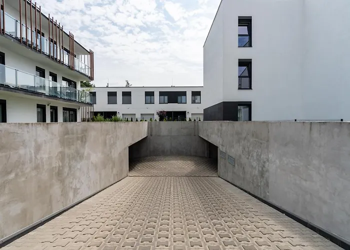 Apartament Modern With Balcony&free Garage By Renters